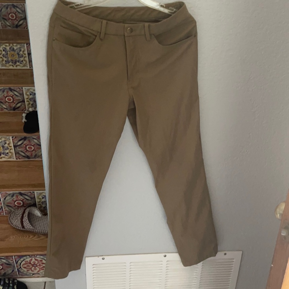 Lululemon ABC pants classic fit
